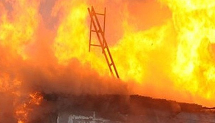 İzmirdeki ev yangını 4 yaşındaki bir çocuğu canından etti