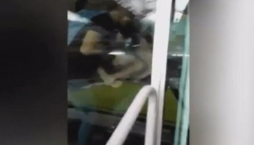 Futbolcu ve yöneticiler kavga etti