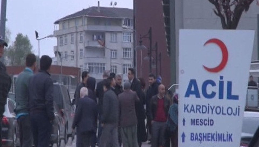 Cumhurbaşkanı Erdoğanın dünürü Özdemir Bayraktar hastaneye kaldırıldı