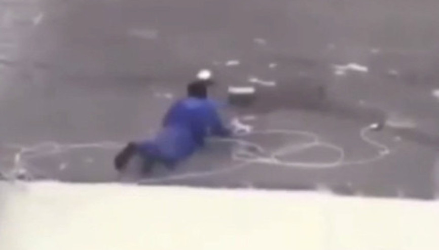 ABDdeki şiddetli rüzgar işçileri yerden yere vurdu ABDdeki şiddetli rüzgar işçileri yerden yere vurdu