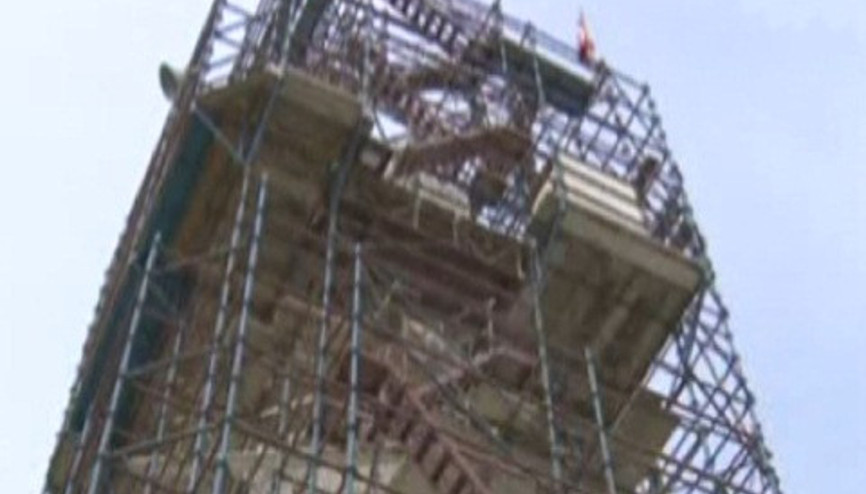 Sultanahmet Camiindeki minarede oluşan kayma giderildi