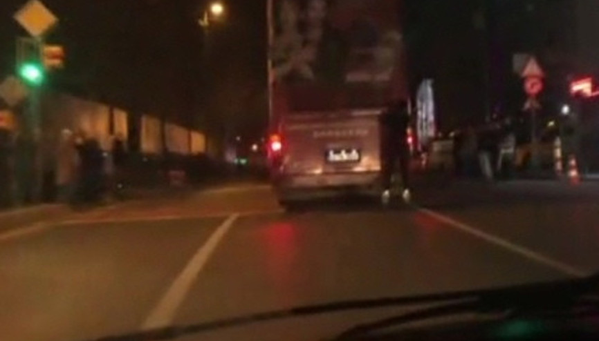 Patenli gencin ölümle dansı kamerada Patenli gencin ölümle dansı kamerada