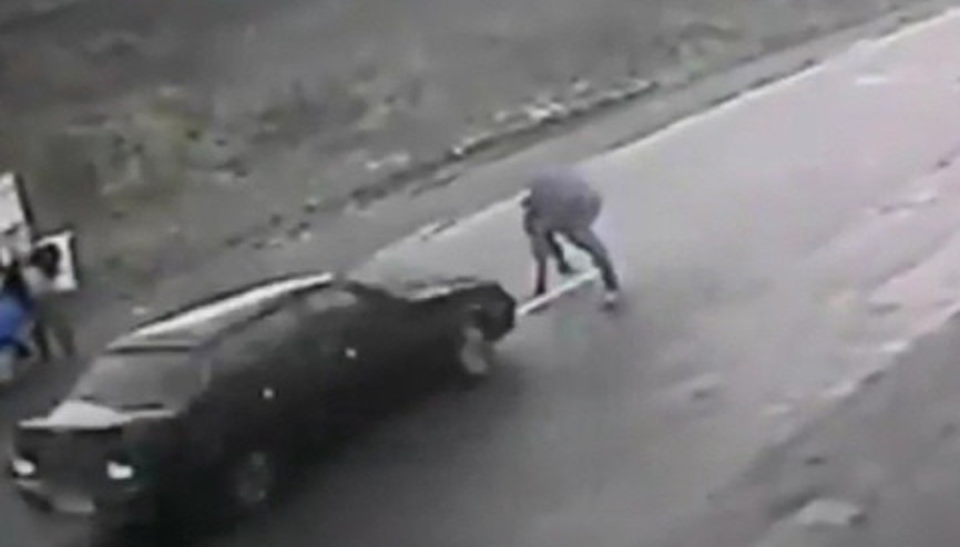 Ukraynalı baba evladı için canını hiçe saydı Ukraynalı baba evladı için canını hiçe saydı