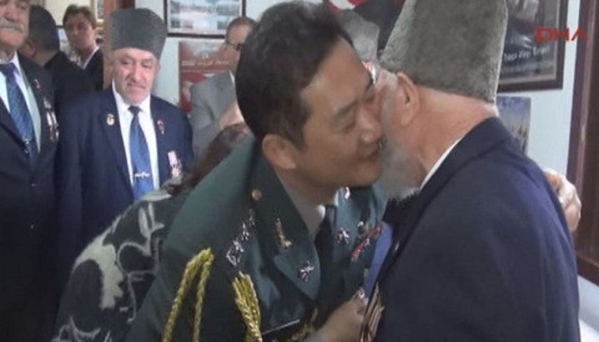 Görevi sona eren Kore ateşesi gazilerle vedalaştı