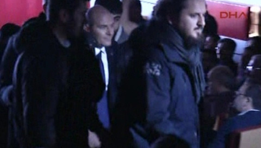 DİSK Genel Kurulunda protesto: Bakan Soylu salonu terk etti