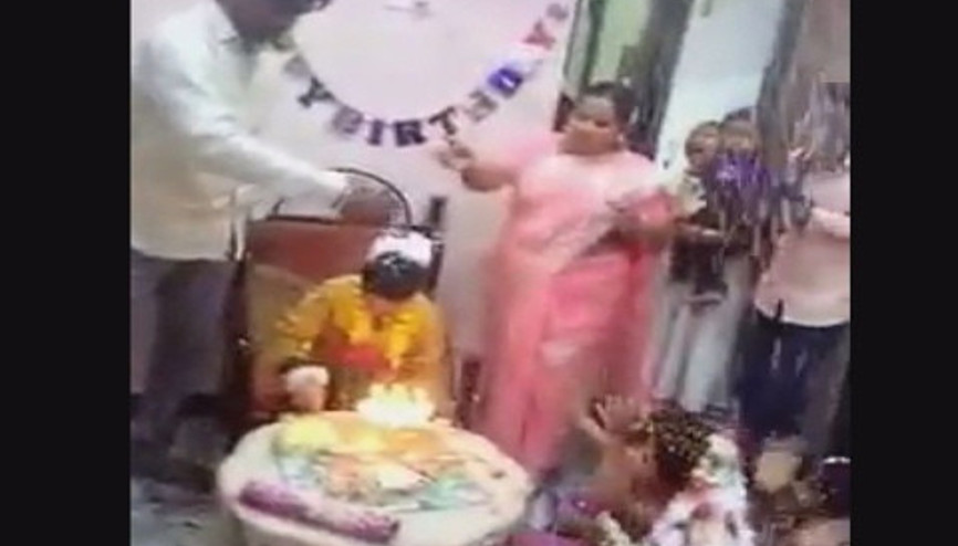 Çocuğunun doğum günü kutlamasını abartan baba Çocuğunun doğum günü kutlamasını abartan baba