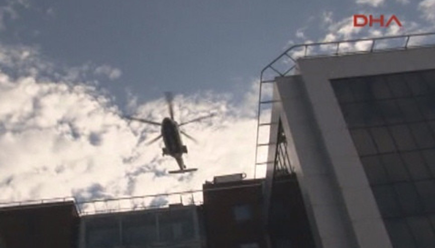 Mustafa Koçu taşıyan helikopter Amerikan Hastanesine indi