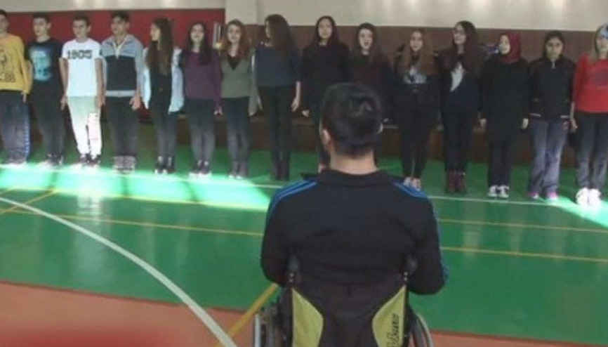 Engel tanımayan beden eğitimi öğretmeni