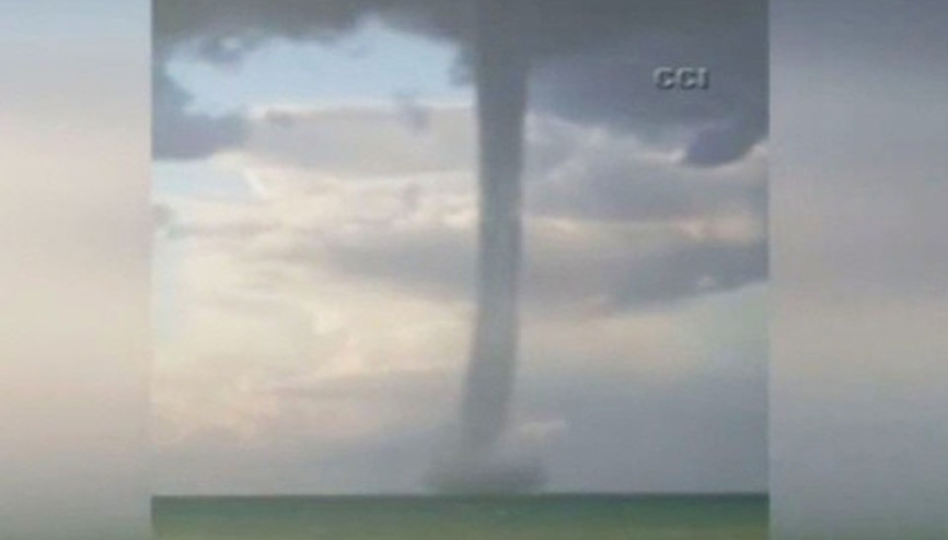 Hatayda dev hortum korkuttu