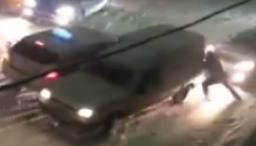 Kosovada kar yağışı trafik kazalarına neden oldu