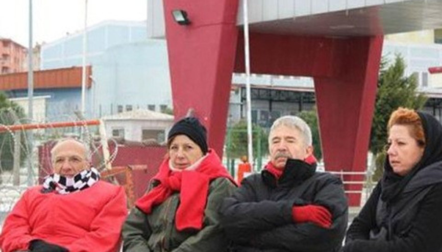 Umut Nöbetinin 32. gününde 32. Gün ekibi Silivride Umut Nöbetinin 32. gününde 32. Gün ekibi Silivride