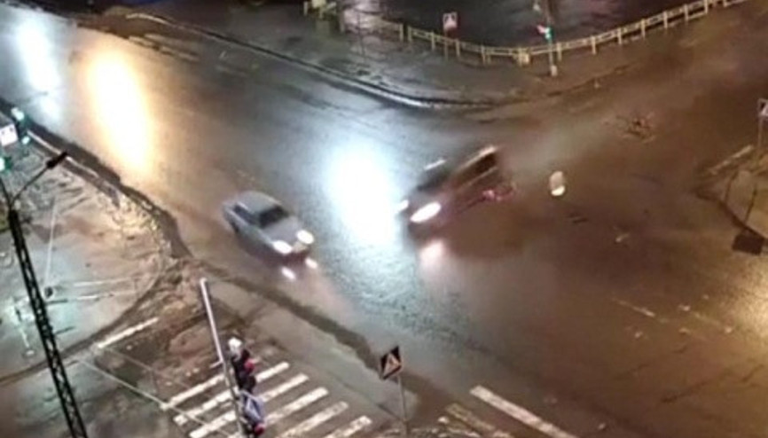 Polisten son sürat kaçarken...