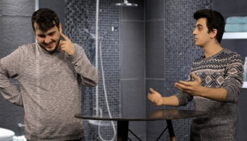 Kim Haklı - Duşta işemek normal mi