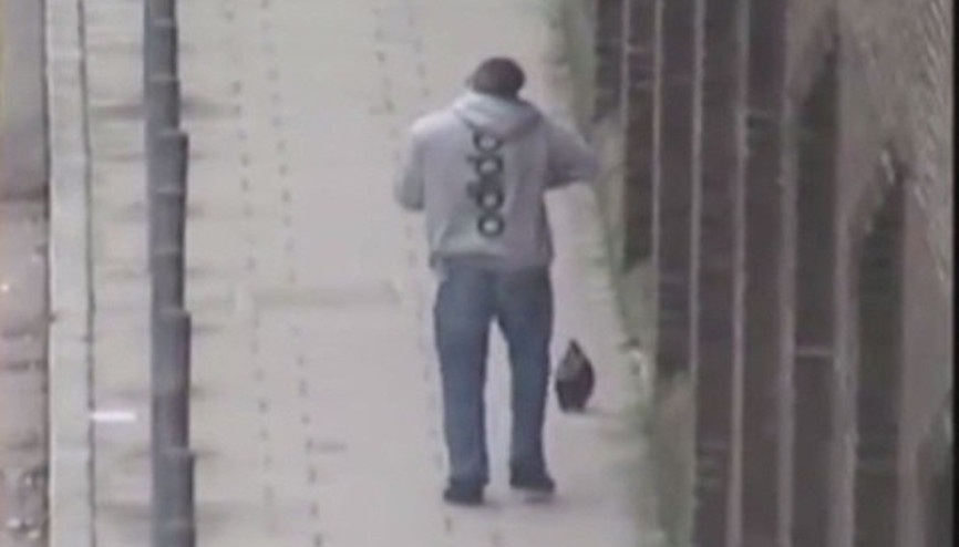 Oltayla hapishaneye hamburger soktular