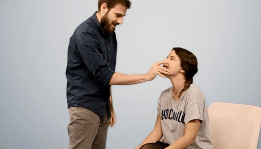 BirDirBir - Erkekler ilk kez makyaj yapıyor