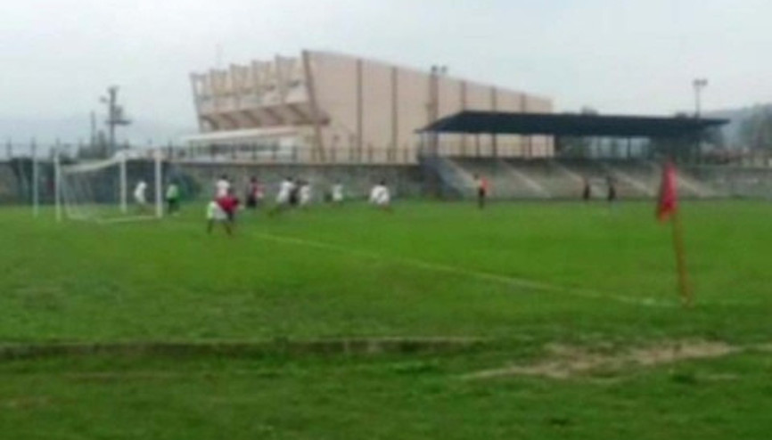 Bursada maç sırasında sahaya helikopter indi