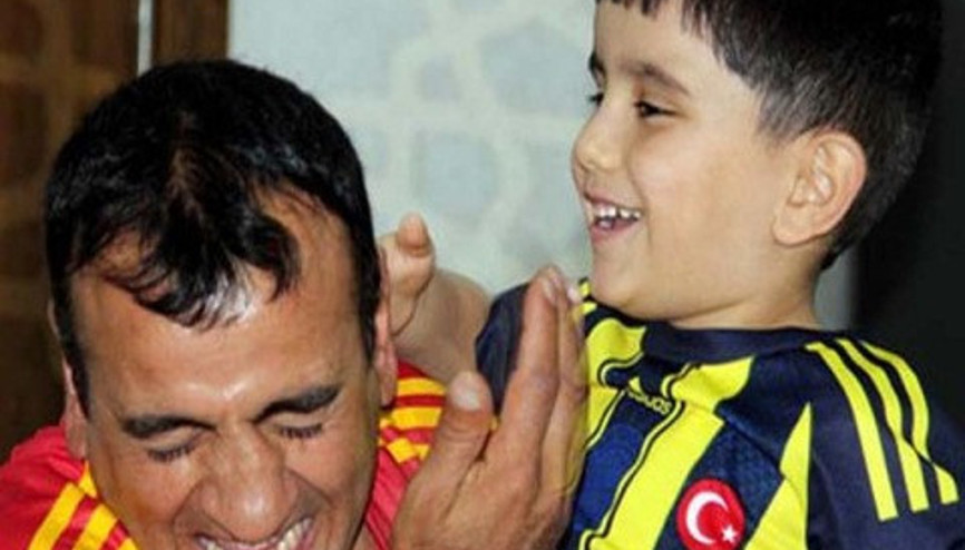 Berkaydan kendisini ağlatan amigo Recaiye tokat