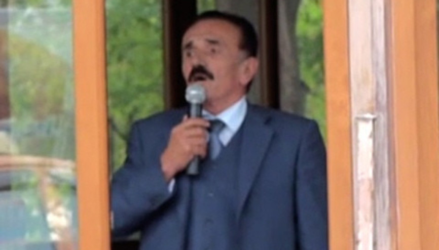 Bağımsız miletvekili adayı büfeden seçim konuşması yaptı