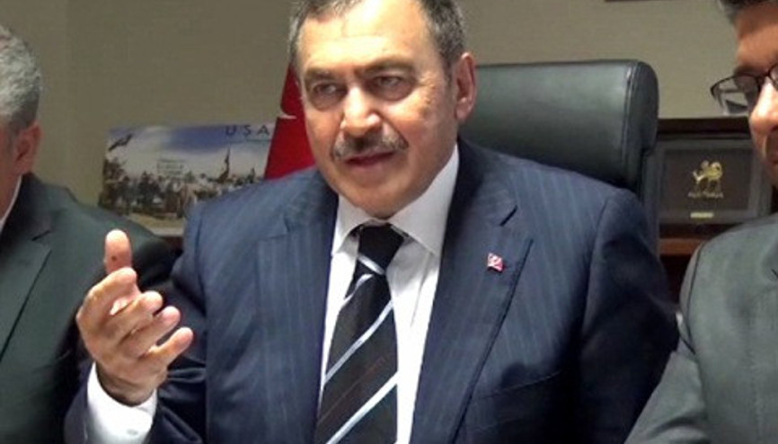 Bakan Eroğlu: Ahmet Hakana saldırı AK Partiye zarar vermek için yapılmıştır Bakan Eroğlu: Ahmet Hakana saldırı AK Partiye zarar vermek için yapılmıştır