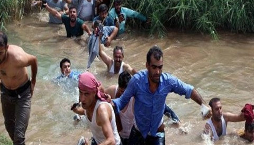 Jandarma Silopide sınırı yüzerek geçen şoförlere ateş açtı