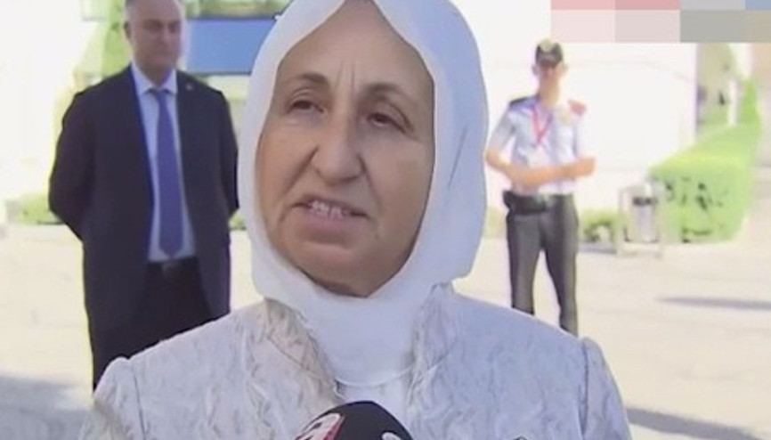 Melek İpekten önemli açıklamalar Melek İpekten önemli açıklamalar