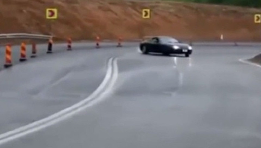 Dağ yolunda inanılmaz drift