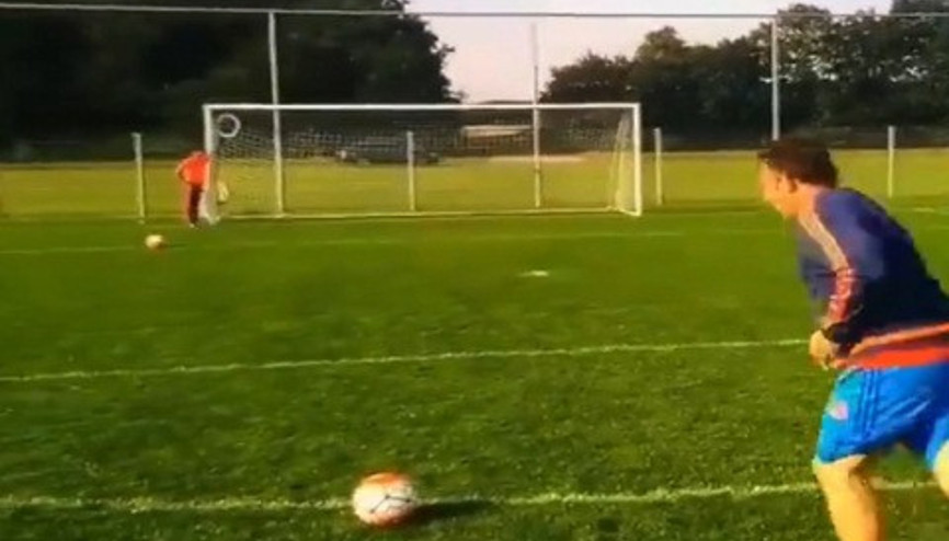 Sergen Yalçından inanılmaz usta işi vuruş