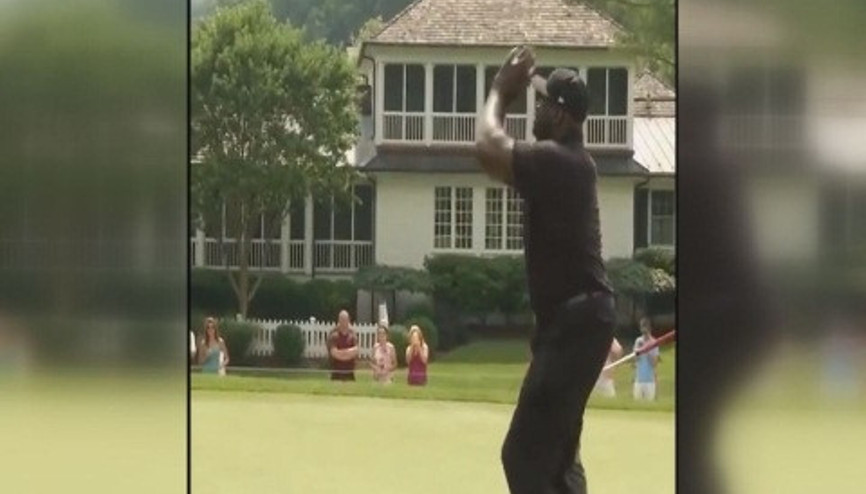 Shaquille Oneal golf topuyla basket atarsa