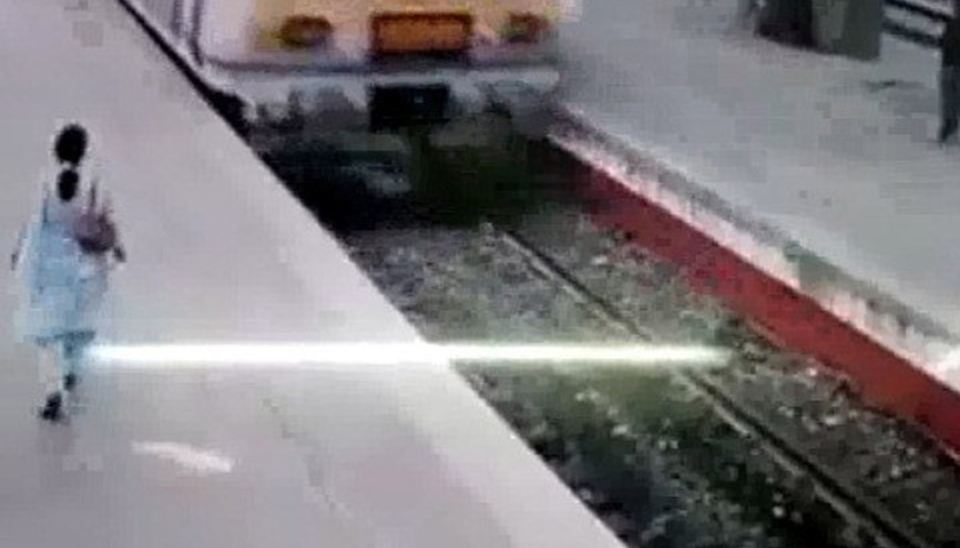 İstasyona hızlı girince duramadı