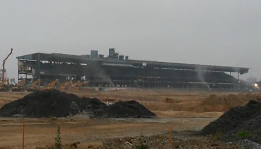 75 yıllık pist 20 saniyede yok oldu