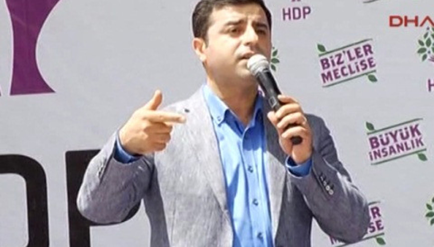Demirtaş Konyadaki HDP mitinginde konuştu Demirtaş Konyadaki HDP mitinginde konuştu