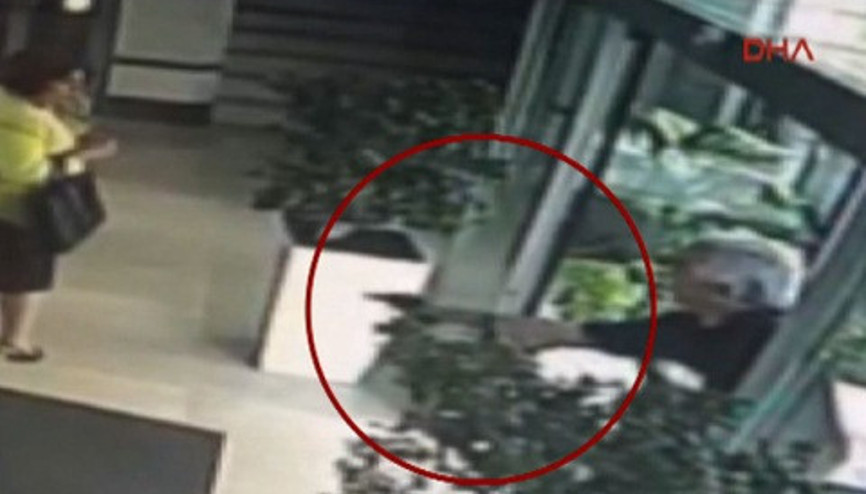 Saldırı anı güvenlik kamerasında