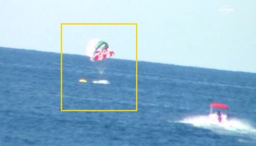 Havada akrobasi hareketi yapan pilot denize düştü