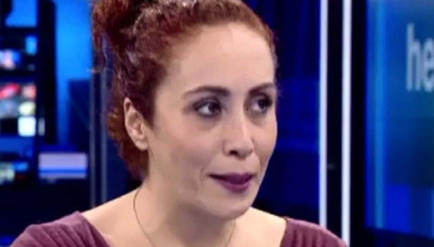 Türkçe Siriyi o seslendiriyor