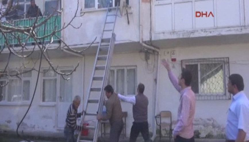 Yangından kurtulan yaşlı çifte torun şoku Yangından kurtulan yaşlı çifte torun şoku