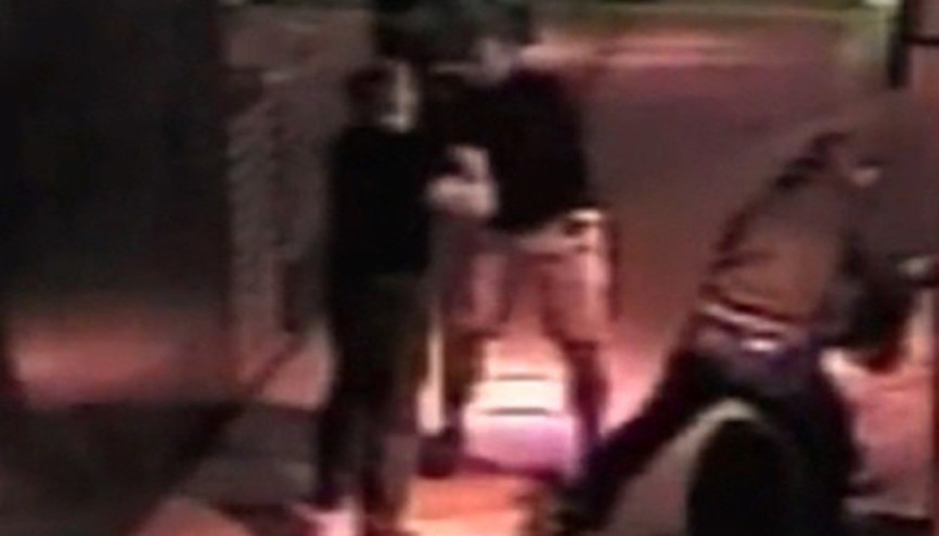 Bir yumrukta öldürdü