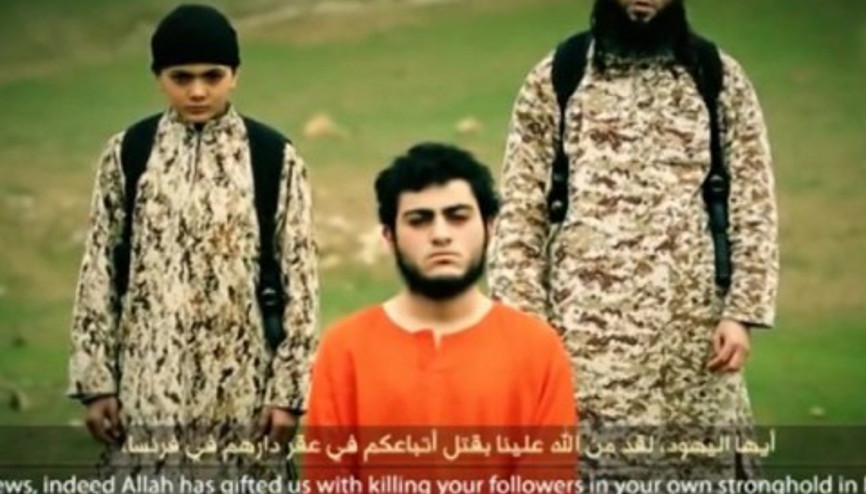 IŞİD ajan diye suçladığı rehineyi 10 yaşındaki çocuğa infaz ettirdi