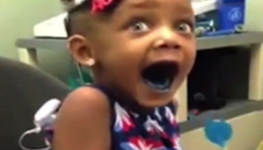 İlk kez duyan insanların yaşadığı duygusal anlar