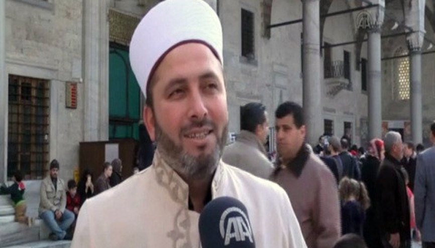 Sultanahmet Camisinin imamı: Demba Bayı bekliyorum