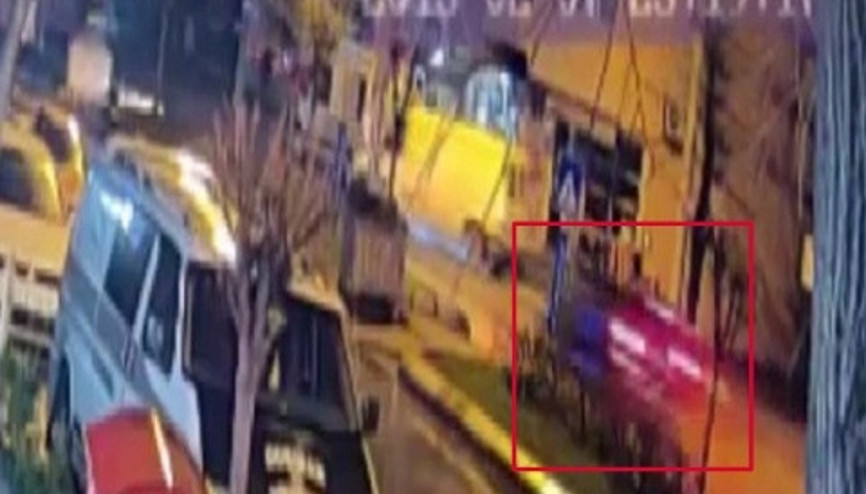 Polis memurlarının ölümden döndüğü kaza kamerada