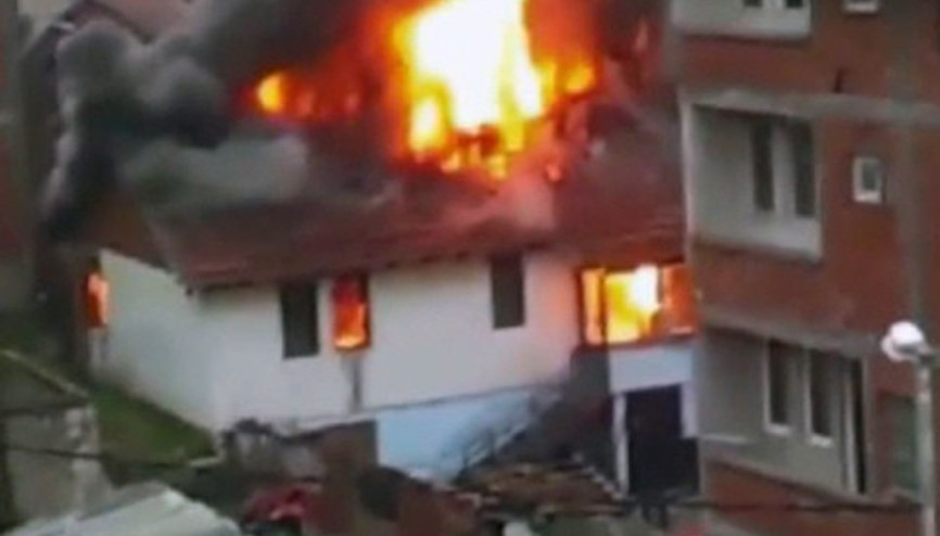 Priştinede korkutan yangın