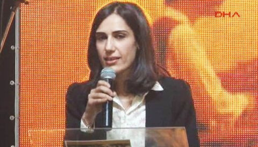 Kadın belediye başkanından anons tepkisi