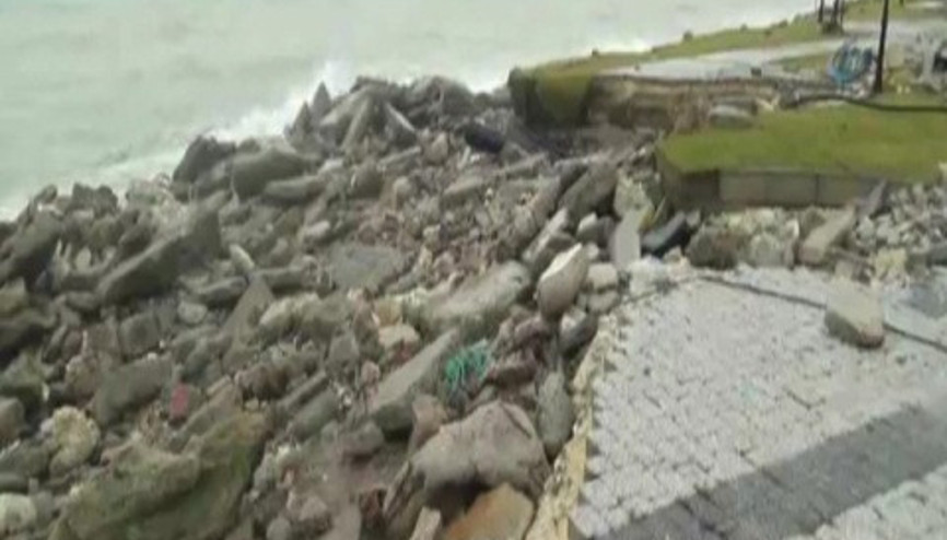 Lodos Silivri sahilini yıktı geçti