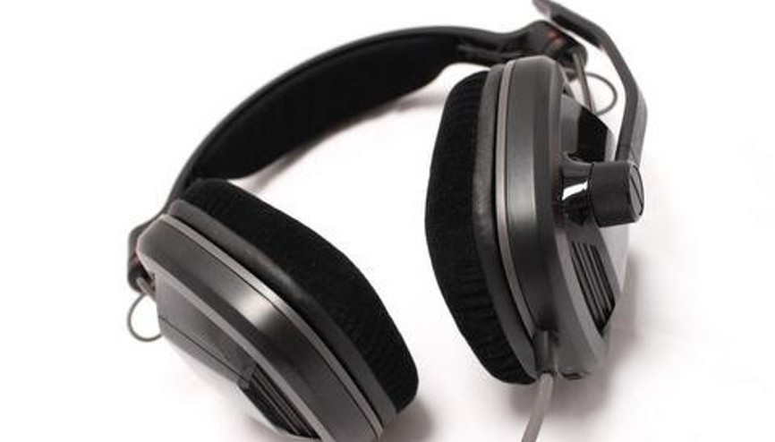 Plantronics Gamecom 380 video inceleme