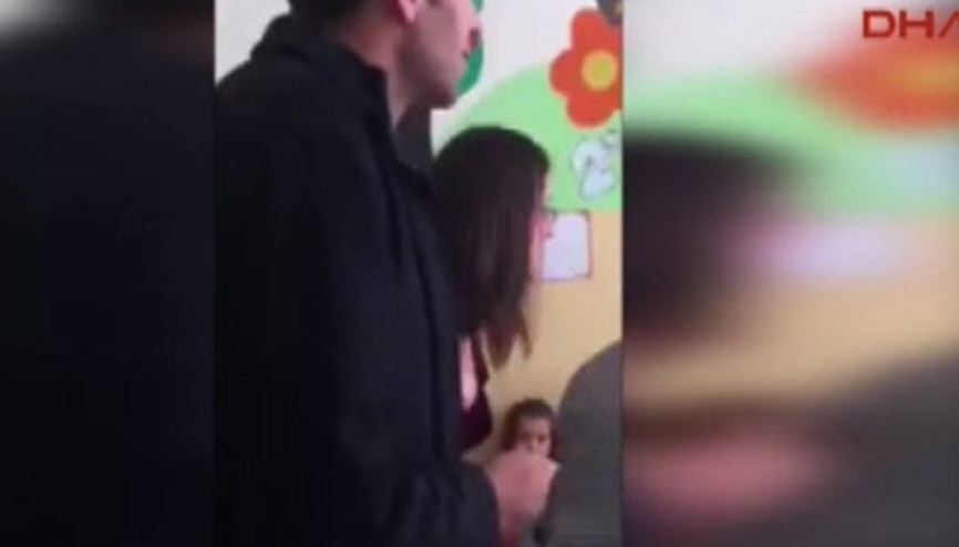Kosovada ilköğretim okulundaki misyonerlik tepki çekti Kosovada ilköğretim okulundaki misyonerlik tepki çekti