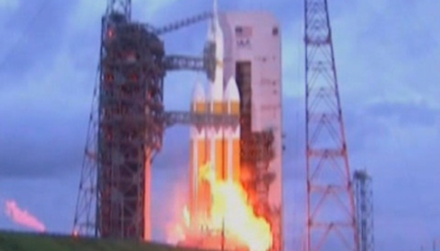 Orion test uçuşuna başladı