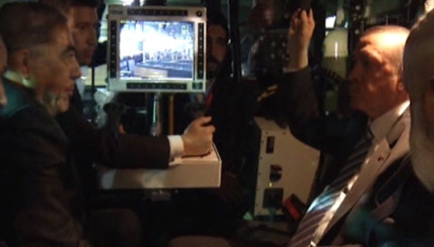 Erdoğan zırhlı araca bindi