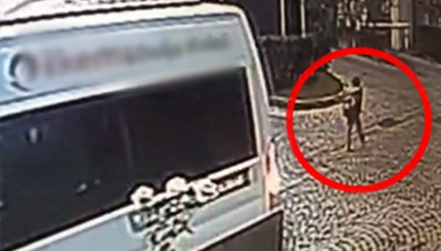 Küçük Tarıkı böyle ezmiş Küçük Tarıkı böyle ezmiş