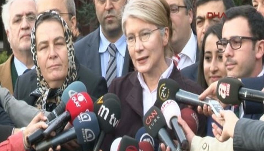Emine Ülker Tarhan yeni parti kurdu