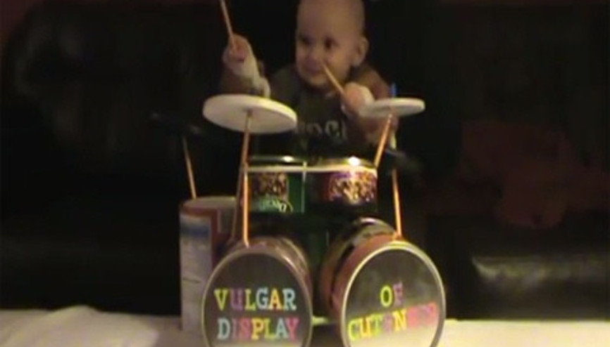 Dünyanın en genç bateristi